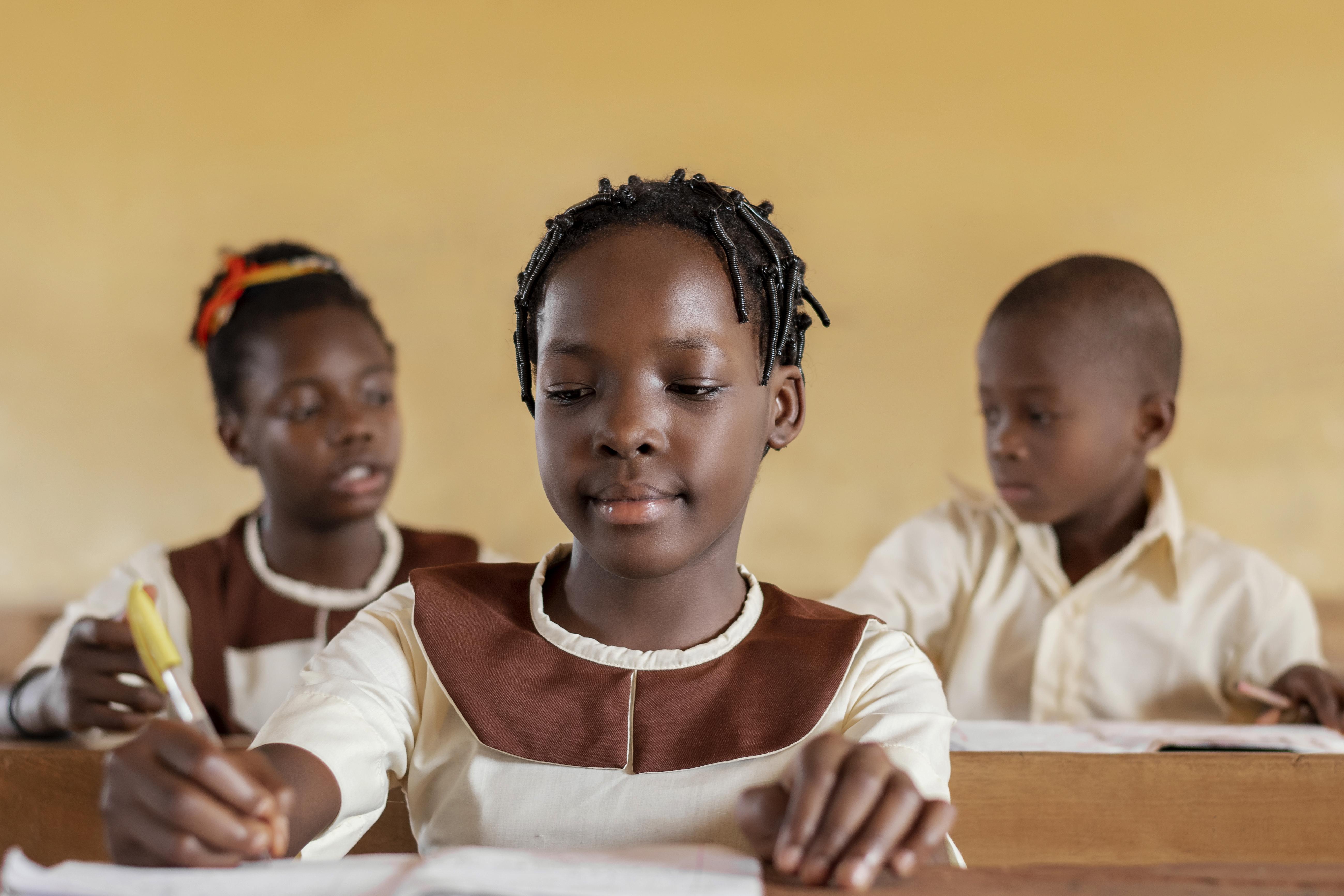 L.A. PRIMARY SCHOOL, IKARAM. Hero Image